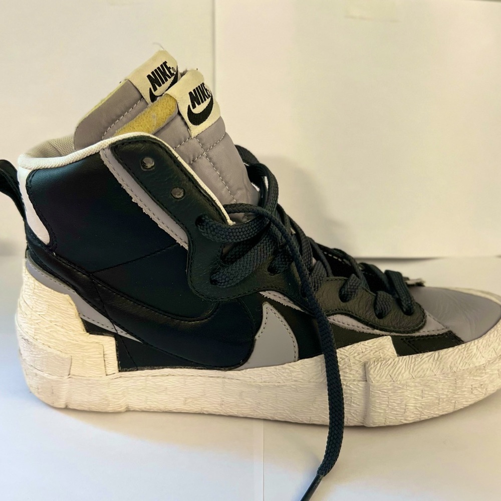 Nike blazer, mid black Wolf, grey (Size 10 and Half)